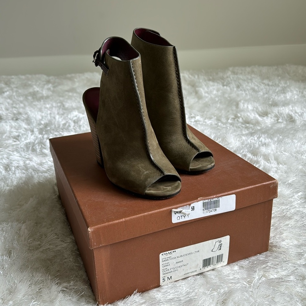 COACH Footwear